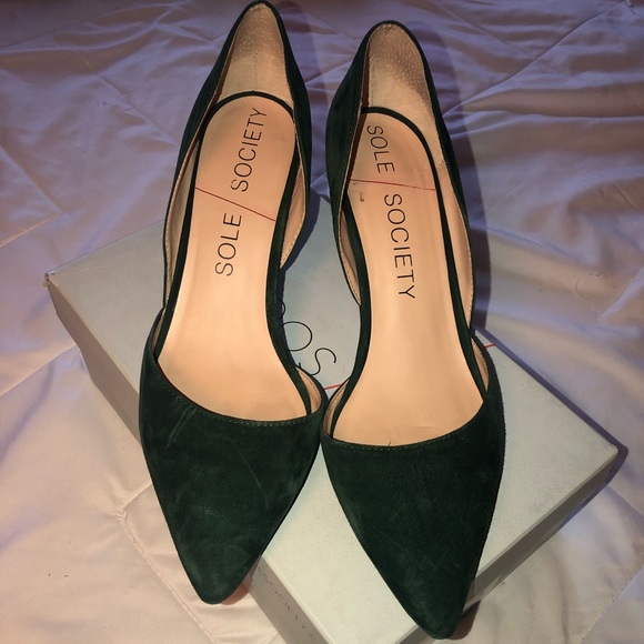 dark green kitten heels